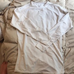 Nike. Men’s heat gear long sleeve tee. Size L.